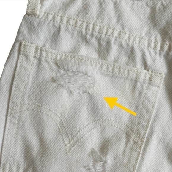 Levi’s Premium Wedgie Icon Fit Ankle Cropped Ripped
Distressed 25 White - Picture 13 of 16